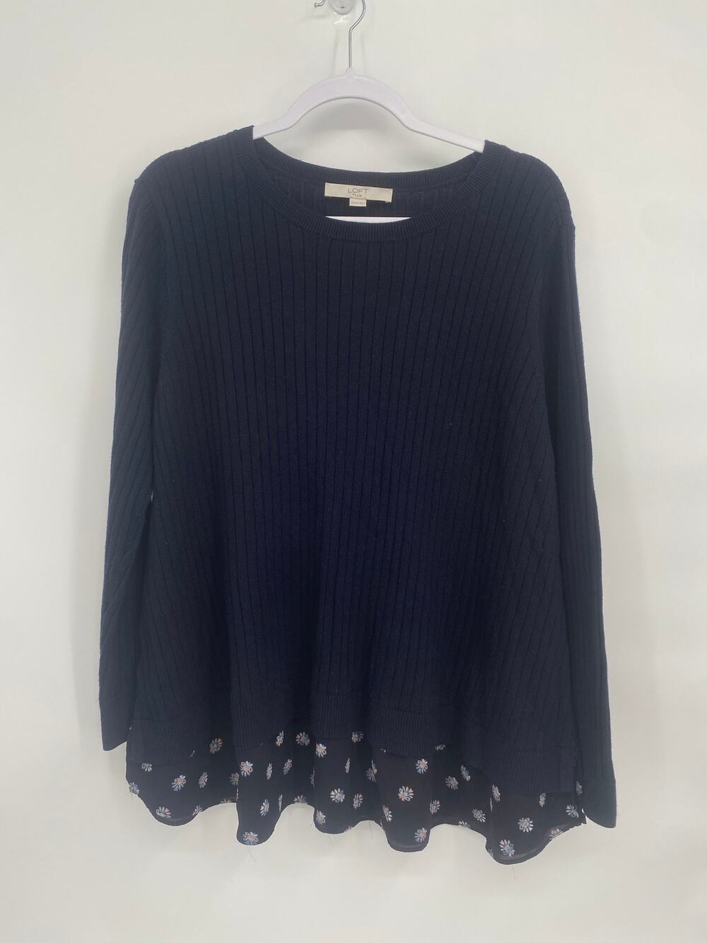 Loft Plus Ribbed Layered Mixed Media Navy Blue Sweater Over Blouse Floral 20/22
